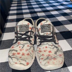 Stefan janoski cherry blossom